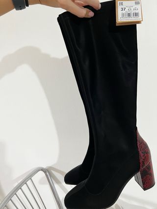 Stivali neri con tacco e inserti animalier