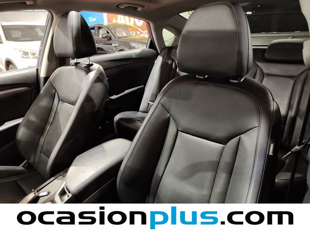 Hyundai i40 1.7 CRDI BlueDrive Style DCT 104 kW (141 CV)