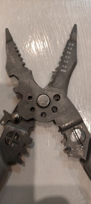 Alicates multifunción