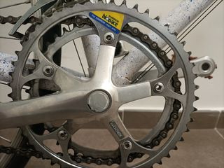 Bicicleta de carretera blanca