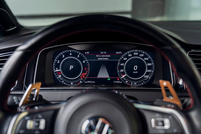 Volkswagen Golf GTI Performance (2018)