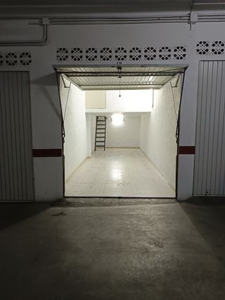 Cochera individual cerrada