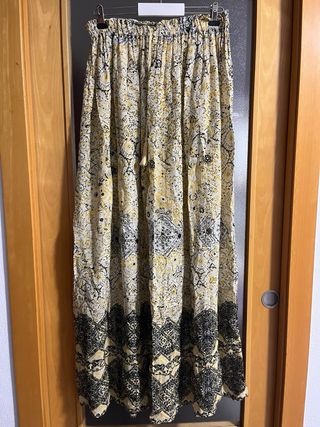 Falda  estampada hilo meralizado zara