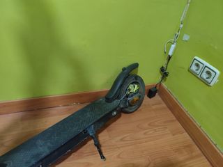 Patinete SmartGyro partido eje.Es del 2024 pocoskm