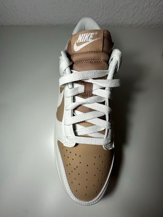 Zapatillas Nike Dunk Low Marrones y Blancas