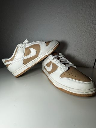 Zapatillas Nike Dunk Low Marrones y Blancas