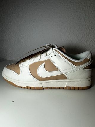 Zapatillas Nike Dunk Low Marrones y Blancas