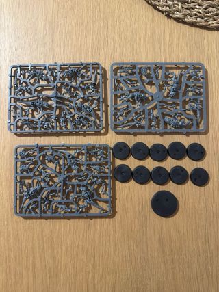 10 Termagantes + 1 Enjambre