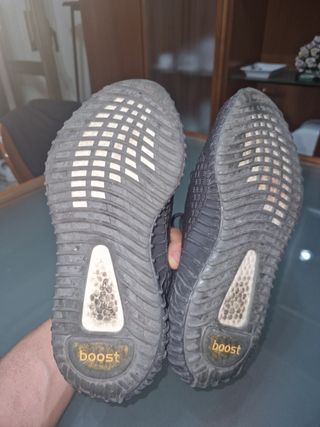 Adidas Yeezy Boost 350 V2