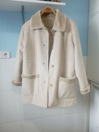 Chaquetón beige talla 42