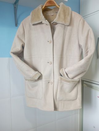 Chaquetón beige talla 42