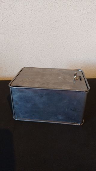 Antigua caja eléctrica registro empotrar (1940s)