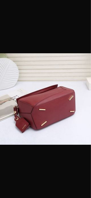 Bolso loewe puzzle casi nuevo.