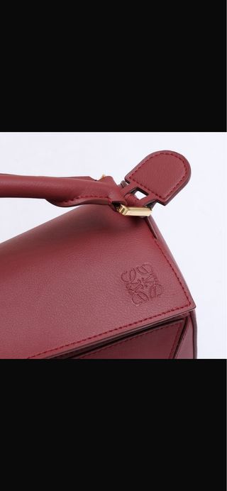 Bolso loewe puzzle casi nuevo.