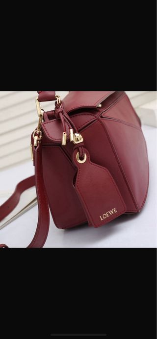 Bolso loewe puzzle casi nuevo.