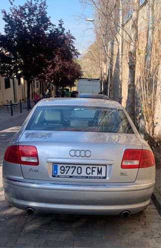 Audi A8 2003 3.7 V8 Quattro - 280 CV Tiptronic