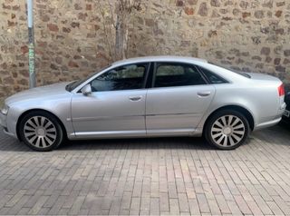 Audi A8 2003 3.7 V8 Quattro - 280 CV Tiptronic