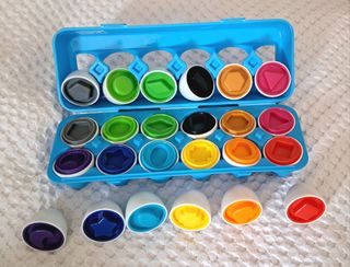 Set de Huevos Encajables Colores Juguete Educativo