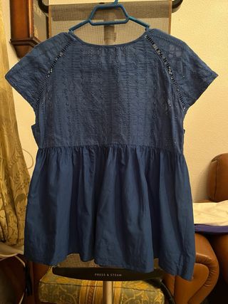 Blusa Oltre azul con bordado, talla M grandee