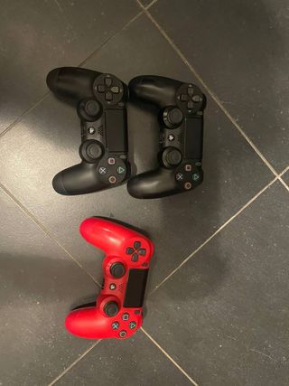 Set 2 Controller PS5 Sony Nero e Rosso