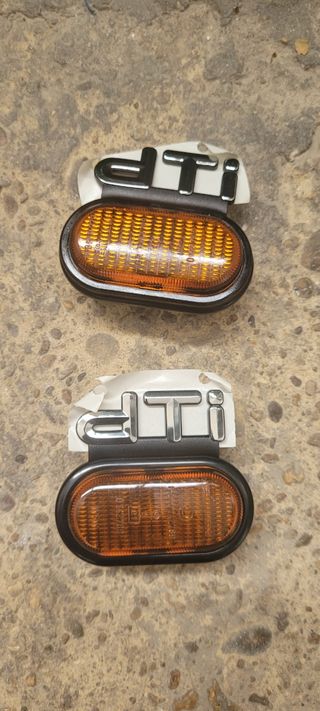 Intermitentes DTI con insignias