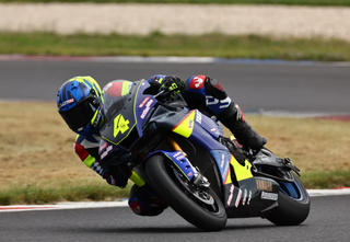 Yamaha R1 moto de circuito RN65