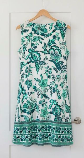 Vestido floral blanco y verde talla XL