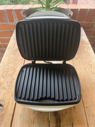 Grill Jata diseño Renato Lombardi