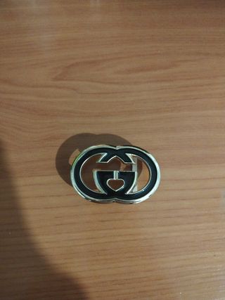 Cinturón Gucci Hebilla GG Dorada y Negra