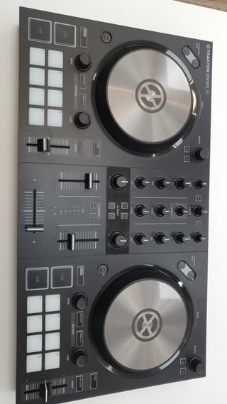 Controlador Traktor S2 Mk3 Negra