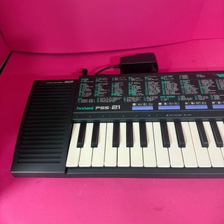 Teclado Electrónico Yamaha PSS-21
