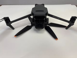 Dron DJI Mavic 3 Pro Fly More Combo Con RC