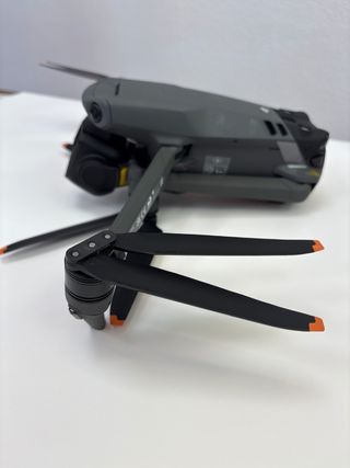 Dron DJI Mavic 3 Pro Fly More Combo Con RC