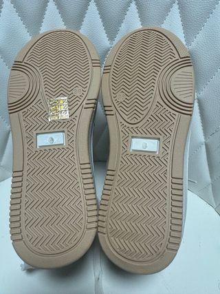 Zapatos Deportivos Nuevos