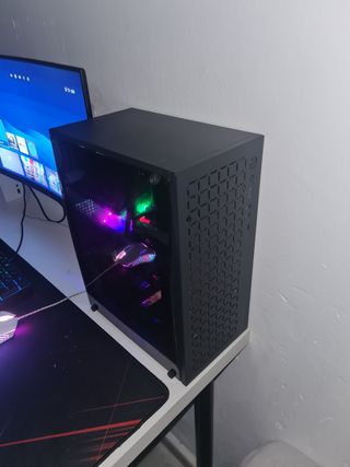 PC Gaming Negro con Luces RGB