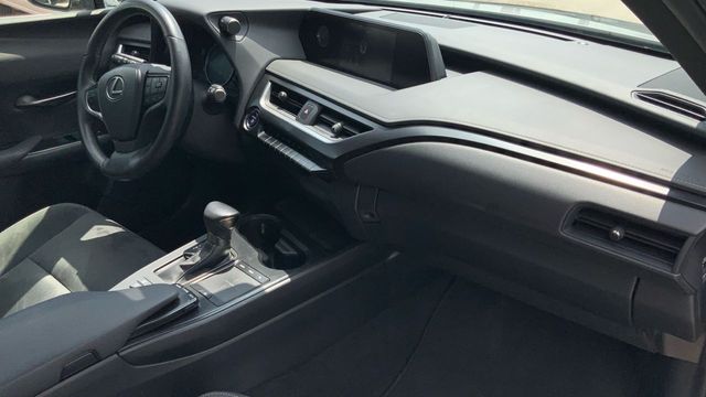 Lexus UX 2.0 250H PREMIUM AUTO 184 5P