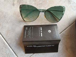 Occhiali da sole camouflage verde cat-eye