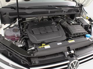 VOLKSWAGEN TOURAN 2.0 TDI 110KW DSG R-LINE 150 5P 7 Plazas