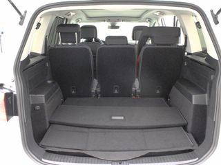 VOLKSWAGEN TOURAN 2.0 TDI 110KW DSG R-LINE 150 5P 7 Plazas