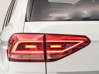 VOLKSWAGEN TOURAN 2.0 TDI 110KW DSG R-LINE 150 5P 7 Plazas