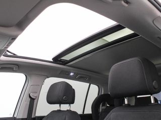 VOLKSWAGEN TOURAN 2.0 TDI 110KW DSG R-LINE 150 5P 7 Plazas