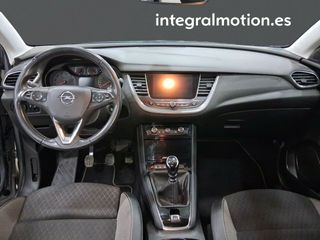 Opel Grandland X 1.2 Turbo Design Line