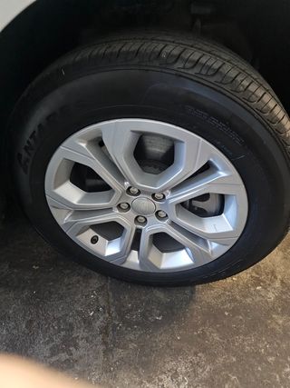 LLANTAS RANGE ROVER EVOQUE 235/60/18 107V