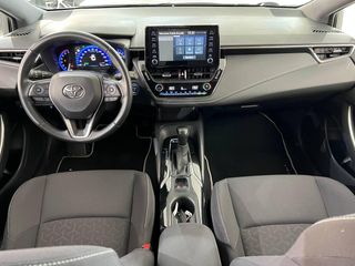 TOYOTA Corolla 1.8 125H ACTIVE TECH E-CVT