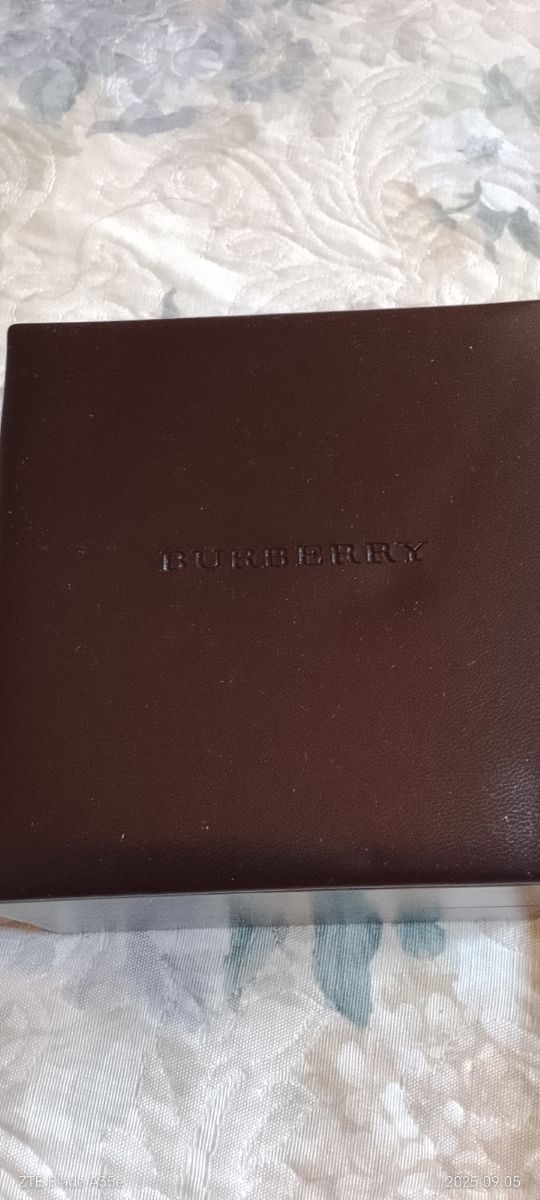 Scatola di brend importanti