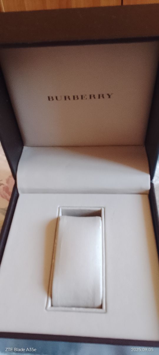 Scatola di brend importanti