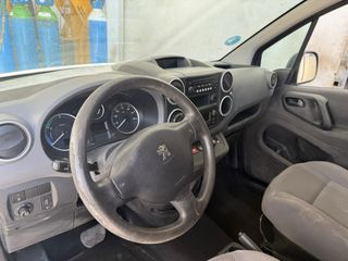 Peugeot Partner 2016 Electrica