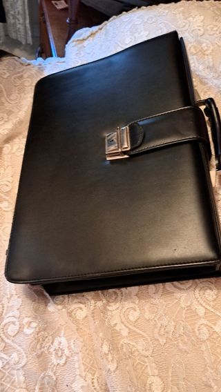 Maletín ejecutivo negro