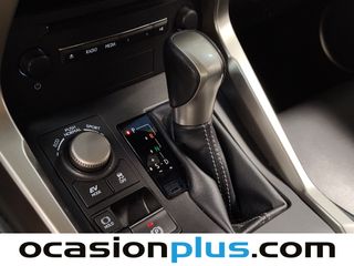 Lexus NX 300h Luxury 4WD 145 kW (197 CV)