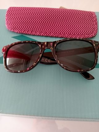 Gafas de sol infantiles con fundas